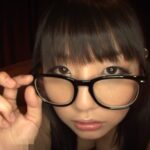 【つぼみ×メガネ足コキ】ニーソ越しにしごかれ極上フェラでフィニッシュ！オタク心くすぐる癒し抜きプレイ｜足＆口のダブル責め
