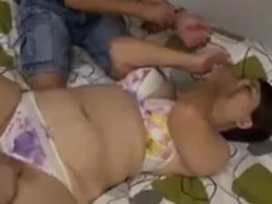 【中嶋礼子×熟女ナンパ中出し】田舎道でナンパされた熟女が口説かれて久々の生チンポを生中出しで堪能してしまう