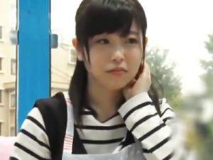 【素人早漏チンポ喰い】優しい素人保育士が顔に似合わないヤリマンテクニックで早漏童貞男子のチンポを優しく大量射精に導いてしまう