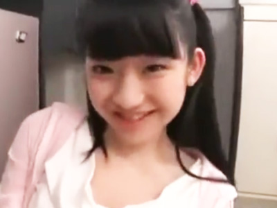 「お兄ちゃん‥もうイっちゃうの？ｗ」親の目を盗んで誘惑してくる淫乱な妹に我慢できずに中出し！