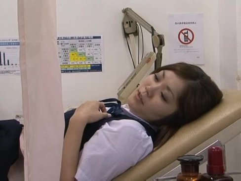 産婦人科の鬼畜医が素人JKに診察と称して中出しｗ