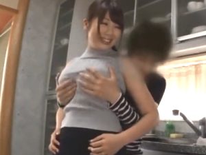 【霧島さくら×チンポ喰い人妻】チンポ好きドスケベ人妻がマセガキチンポをねっとり丸呑みフェラで秒殺で射精まで追い込んでしまう