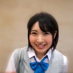 【JKナンパ中出し】笑顔が可愛いJKをナンパして即ハメ！ピンク色のパイパンマンコに大人チンポを根本まで挿入して膣奥に大量中出し