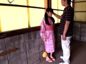 【青井いちご×JCイラマチオ】浴衣姿のロリJCの身体を弄ぶ！ねっとり顔舐めキスと喉マンコイラマチオで未熟な身体にザーメンマーキング