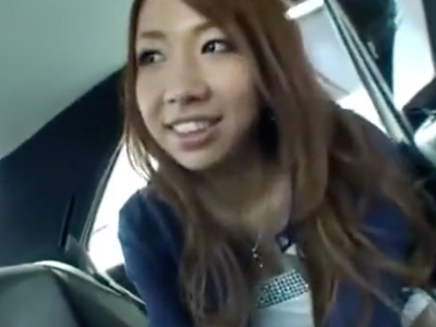 「別にイイけどｗ」不倫旅行の宿に行く前にササッと車内フェラ抜きしてくれる痴女妻