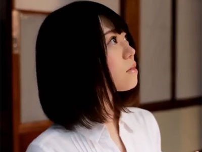 清楚な童顔美少女がおっさんとの濃密ハメで心からのマジイキ