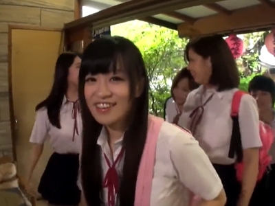 「先生もしたいんでしょ？」修学旅行の女生徒たちと乱交パコ