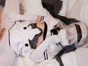 【素人コスプレイヤー中出し】素人コスプレイヤーと肉便器交尾！口マンコ奉仕と拘束生ハメでパイパンマンコにたっぷり中出し