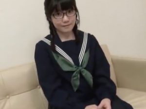 【JK口マンコ奉仕】男を知らない真面目なJKが初めての口マンコ奉仕！喉奥まで生チンポぶち込まれて濃厚ザーメン口内発射