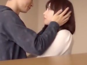 【美女生ハメ交尾】めちゃくちゃ美形なお姉さんはベロキスで発情する淫乱女！濃厚ナマハメ交尾で生マンコを好き放題犯しまくってしまう