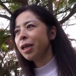 【熟女妻不倫ハメ撮り】チンポに飢えた熟女妻が不倫旅行で生ハメ連発！風呂でも部屋でもチンポにむしゃぶりつく浅ましい熟女の性欲