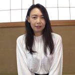 【素人熟女妻中出し】欲求不満なドスケベ素人熟女妻が久しぶりにチンポしゃぶって大興奮！飢えたマンコに大量ザーメンを中出しされる