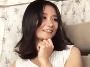 【素人妻ナンパ中出し】上品な素人美人妻をナンパしてチンポ好きの本性を暴く！初対面チンポを生挿入して下品マンコに孕ませ中出し