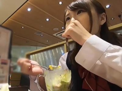 今どきな巨乳ギャルJKをゲット！初めてのオモチャにイキ狂い！