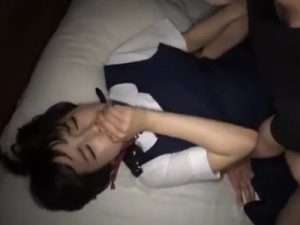 【JCガチレイプ】清楚なロリJCを捕まえて監禁ガチレイプ！未熟なロリマンコを大人チンポでガッツリ犯してアクメ子宮に大量中出し