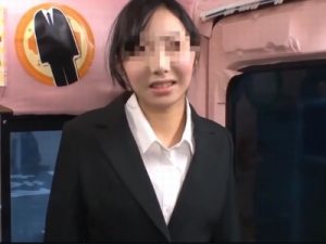 【素人JDナンパ生ハメ】就活帰りの美女JDをナンパ即ハメ！顔出しNGのガチ素人マンコを生チンポで堪能する本気密着交尾