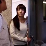【人妻レイプ】美人妻が自宅に来た男たちに拘束されて生ハメレイプ！剛毛マンコを犯しまくって愛液まみれのチンポをお掃除フェラ