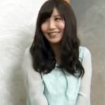 【素人妻中出し】欲求不満のドスケベ人妻が若い男にチンポをおねだり！浅ましい人妻マンコを極太チンポで犯されて久々の本気アクメ