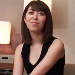 【素人ナース生ハメ】仕事のストレスで性欲丸出しのスケベナースがマンコ舐められてネバネバのマン汁垂らしながら生チンポおねだり