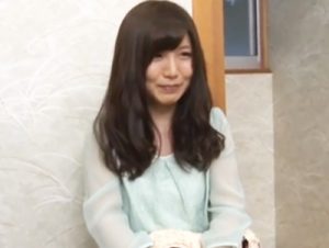 【熟女妻不倫】セックスレスでチンポに飢えた熟女妻が風呂で若い男と久々の生セックスで下品すぎる孕ませ中出しアクメ