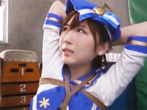 【コスプレレイプ】コスプレ姿の美少女JKが性欲モンスターの先輩に捕まってガチレイプ！拘束されて強制イラマ奉仕で涙目に