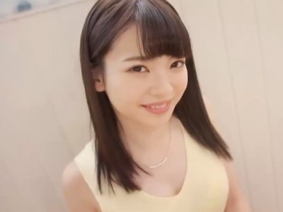 色白で華奢な少女のパイパンマンコにデカマラぶち込みガン突きピストンで鬼イカせｗ