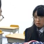 【地味JK生交尾】地味ロリめがねJKが汚いおじさん教師と生セックス！濃厚顔面舐め密着交尾でパイパンロリマンコを犯されまくる