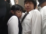 電車の揺れを利用して痴漢するサラリーマンにそのままハメられた美少女JK