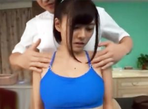 【美少女ぶっかけ】ロリ巨乳娘がスケベなマッサージで潮吹きアクメ！生チンポおねだりしてザーメンぶっかけ生交尾してしまう