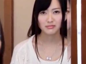 【グロマン美女中出し】めちゃくちゃ綺麗なのにメス臭い剛毛グロマン美女の膣奥を臭いチンポでハメ倒して孕ませ中出し