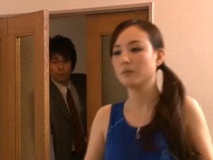 【美熟女近親相姦】美人でエロい義理の母の汗だく姿に我慢できずに生ハメレイプ！生交尾で完熟マンコをアクメ堕ちさせてしまう