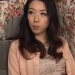 【素人熟女中出し】セックスレスで欲求不満な素人熟女妻がマンコいじめられてガチ発情！飢えた完熟子宮にザーメン大量中出し
