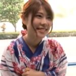 【浴衣ギャル生ハメ】夏祭りに向かう浴衣ギャルが夏の思い出にMM号で生ハメ交尾！生マンコをネットリ犯して大量ぶっかけ