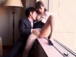 【みづなれい】美人OLが会社の上司と禁断の不倫生交尾！デカビラグロマンコを生チンポで犯されて本気アクメ