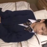 【美少女JK中出し】憧れの美少女JK先輩が家に来たので我慢できずに生交尾！気持ちよすぎて無責任中出ししたらマジギレ帰宅！