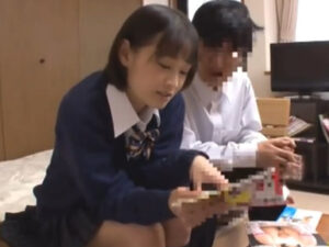 【美少女中出し】後輩男子の家に行った美少女JKが流されるまま生ハメ！予想外の無責任孕ませ中出しにマジギレしてしまう