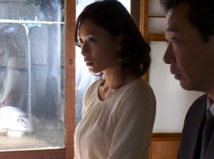 【人妻レイプ】弱みを握られた美人妻が性奴隷に堕ちる！キモいおじさんの性処理便器として嫌がりながらもチンポ奉仕してしまう