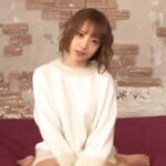 【美少女失禁アクメ】生交尾大好きドスケベギャルが2本のチンポに責められて失禁アクメ！濃厚ザーメンをたっぷり顔射される
