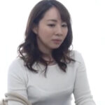 【童貞喰い熟女妻】欲求不満な熟女妻が男子高校生の童貞喰い！カチカチに勃起したチンポを生膣挿入して孕ませ中出し