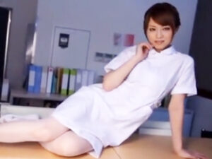 【チンポ喰いナース】チンポ大好きなドスケベナースがサラリーマンを逆レイプ！蒸れた臭いマンコをしゃぶらせて強制生交尾