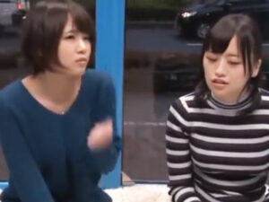 【素人妻乱交】MM号にやってきたW素人妻が乳首をいじられて性欲爆発！乱交生ハメ交尾で本気アクメ