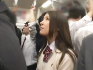 【JK近親相姦レイプ】父と満員電車に乗ったJKがまさかの父からの痴漢で近親相姦レイプ！特濃ザーメン顔面ぶっかけ