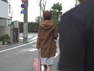 【美人妻レイプ】近所でも美人で評判の巨乳人妻が夫の不在中に自宅でレイプ！レイプチンポに生挿入されて屈服マゾアクメ