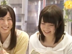 【素人JD乱交】MM号にやってきた大学生カップルたちが公開乱交生ハメ！友達彼氏のチンポしゃぶって禁断の背徳アクメ