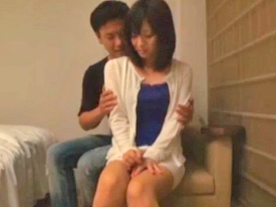 「主人構ってくれないので…」寂しさ忘れる為に不倫ハメしちゃうイケない奥様にお仕置き激突きで鬼逝かせ