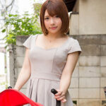 【美人ママ中出し】子連れなのにナンパ男についていくドスケベママが濃厚生中出し不倫交尾で母親失格アクメを晒す