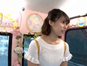 【素人JD生ハメ】MM号にやってきた美少女JDが初対面チンポと生ハメ交尾！マンコ犯されるたびにスケベ声出してガチアクメ