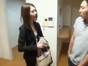 【OLガチレイプ】不動産屋のOLが美人だったので内見中にガチレイプ！生チンポしゃぶらせてスケベマンコ生ハメぶっかけ