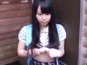 【ロリJSレイプ】キャンプ場で見つけた美少女ロリJSを野外レイプで生ハメ交尾！肉厚ロリマンコにザーメンドクドク中出し