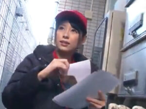 【キメセクレイプ】ピザ配達のお姉さんにムラムラして媚薬チンポでキメセクレイプ！生膣たっぷり犯してザーメン顔面ぶっかけ